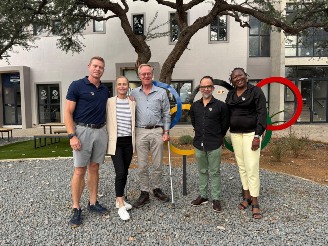 From left to right: Dr. Ruan Mocke, Gaby Ahrens, Dr. Jürgen Hoffmann, Dr. David Weber & Ms. Victoria Katukula.